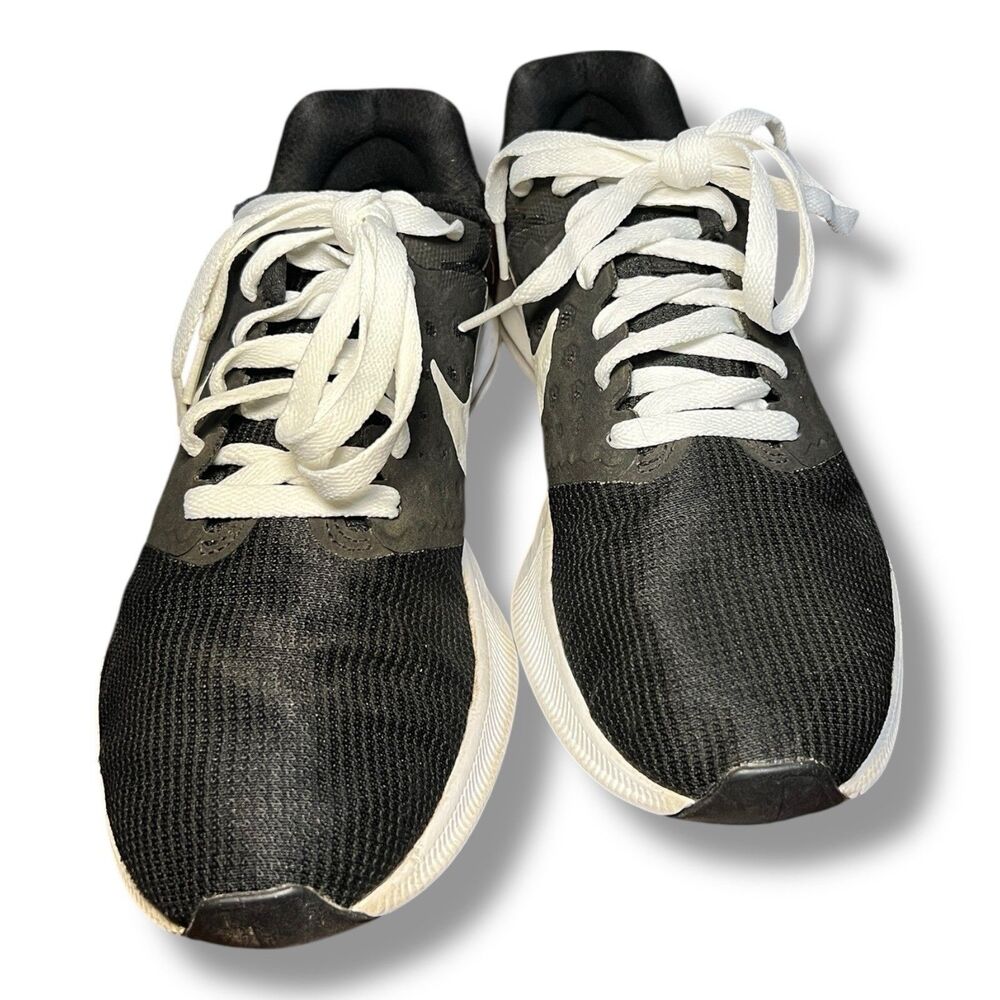 Nike Downshifter 7 Black /White Athletic Running Shoes Men’s Size 9, 852459 002